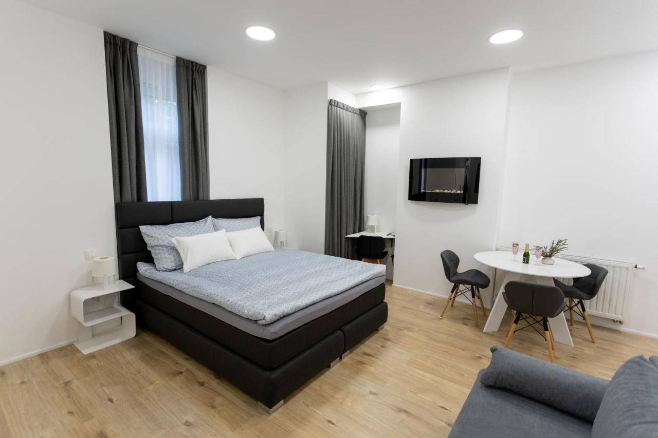 City Center Main Square Apartments Zagreb Exterior photo