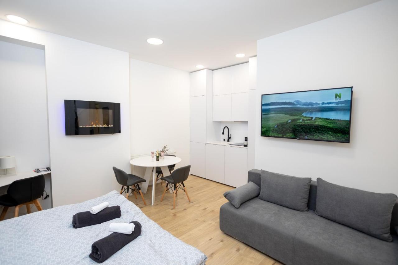 City Center Main Square Apartments Zagreb Exterior photo