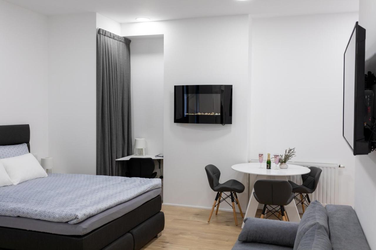 City Center Main Square Apartments Zagreb Exterior photo
