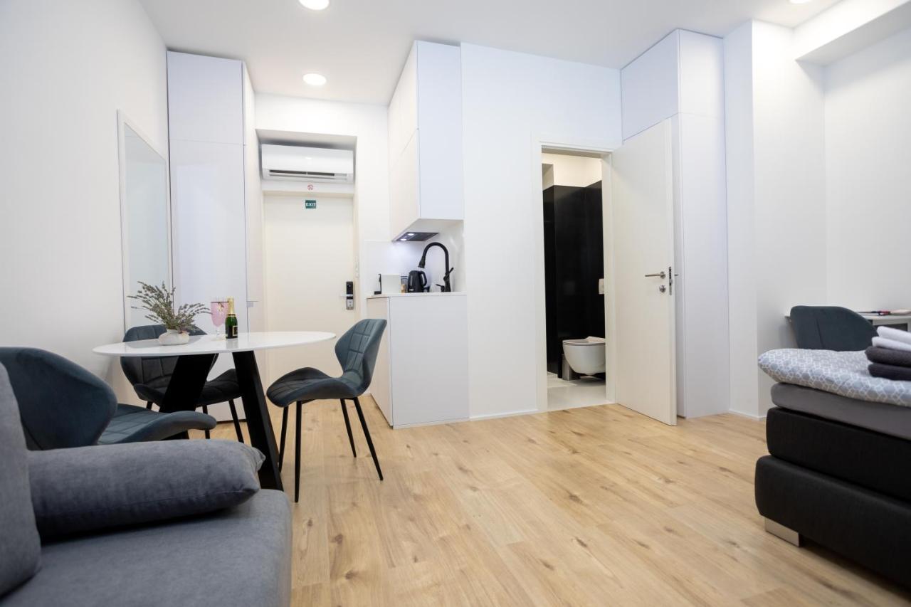 City Center Main Square Apartments Zagreb Exterior photo