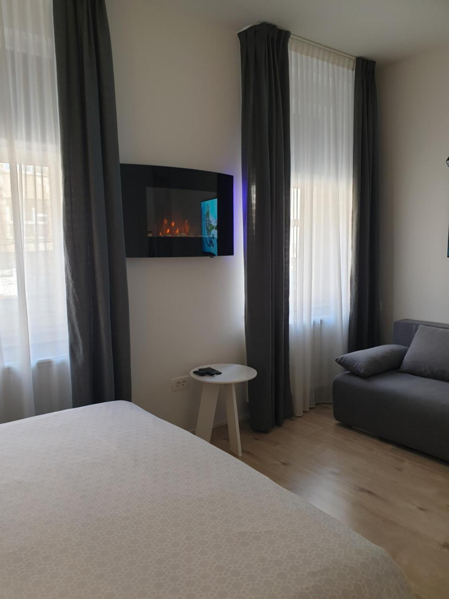 City Center Main Square Apartments Zagreb Exterior photo