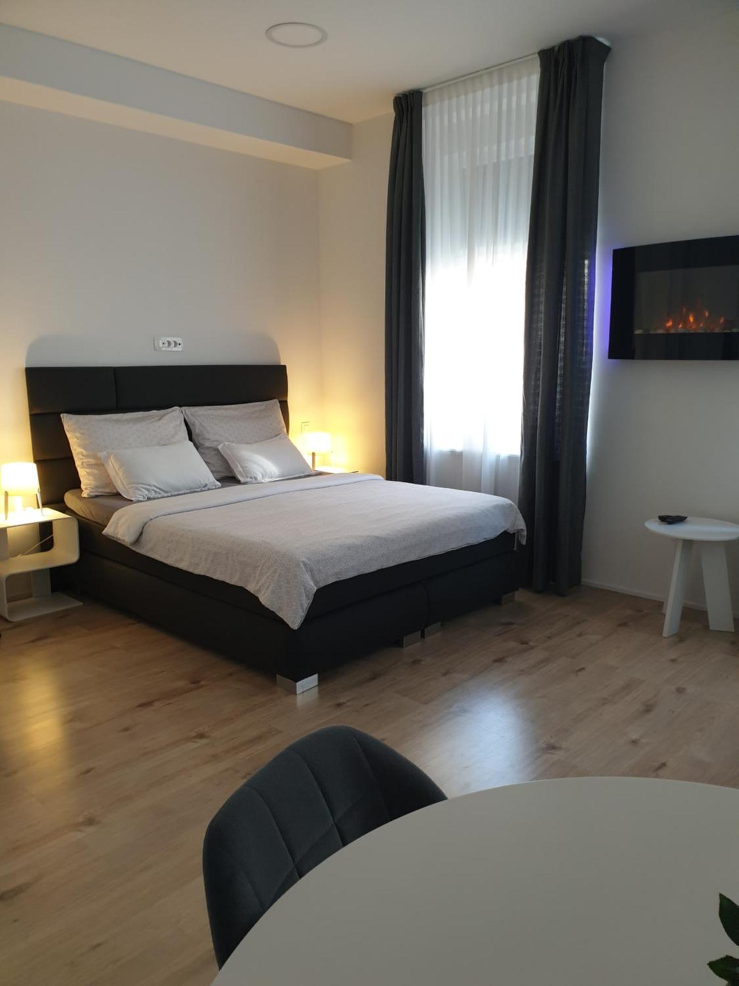 City Center Main Square Apartments Zagreb Exterior photo